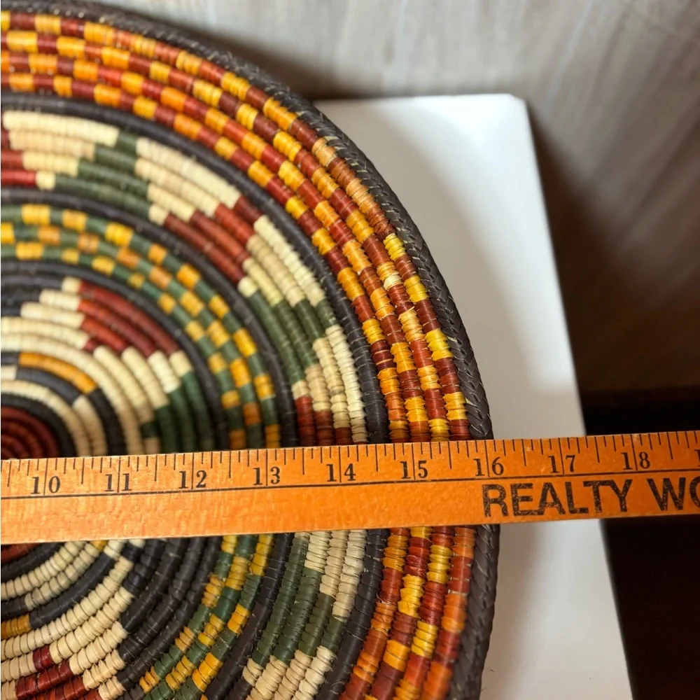 Quality Handwoven Batoro Raffia Basket